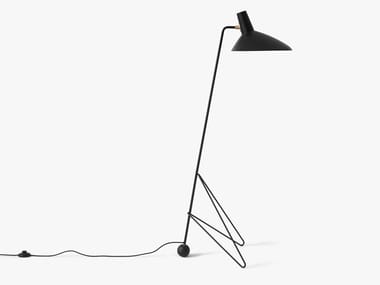 Tripod Floor Lamp HM8 by &tradition