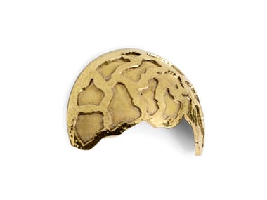 TURTLE OC2021 - Brass furniture knob by Pullcast