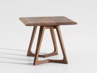 TWIST NIGHT - Solid wood bedside table by Zeitraum