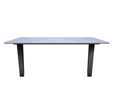 U-TABLE - Design table by Tonon