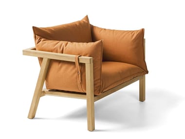 UMOMOKU - Upholstered fabric garden armchair with armrests by Prostoria