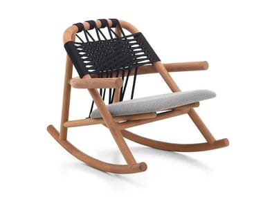 UNAM OUT 19/C - Rocking iroko garden armchair with armrests by Very Wood
