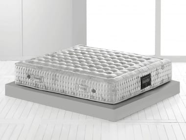 VIRTUOSO 16 - Thermoregulator breathable mattress by Magniflex