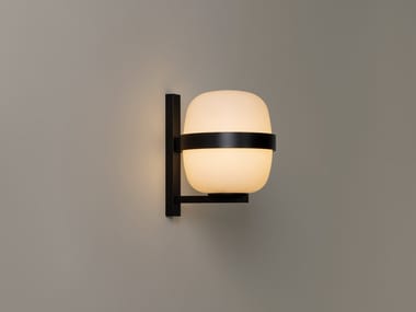 WALLY CESTITA - LED opal glass wall lamp by Santa & Cole