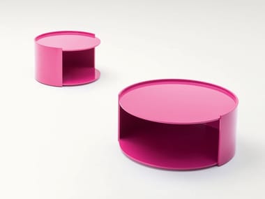 WALT - Round wood fibre side table by Paola Lenti