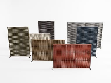 WING - Polyester garden partition by RODA