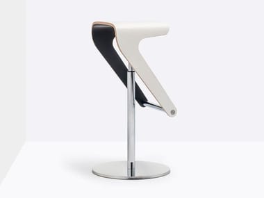 WOODY 495 - Height-adjustable oak stool by Pedrali