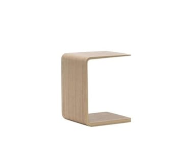 ARC TABLE ME5486 - Oak side table by Andreu World