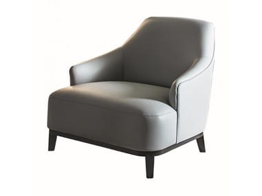 ARNE - Leather armchair with armrests by Casamilano