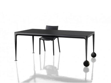 BIG WILL - Aluminium dining table with castors by Magis