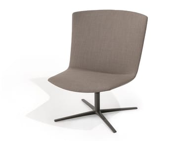 CALUM LOUNGE COMFORT - Swivel armchair with 4-spoke base by Desalto