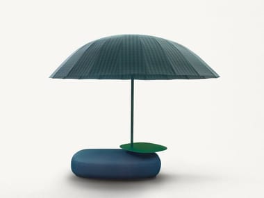 CLIQUE - Garden side table by Paola Lenti