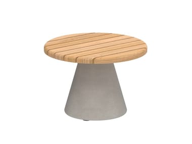 CONIX - Round teak garden side table by Royal Botania