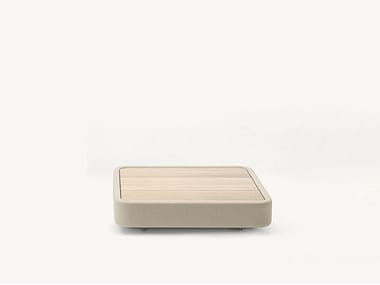 COVE - Low square Accoya® wood coffee table by Paola Lenti