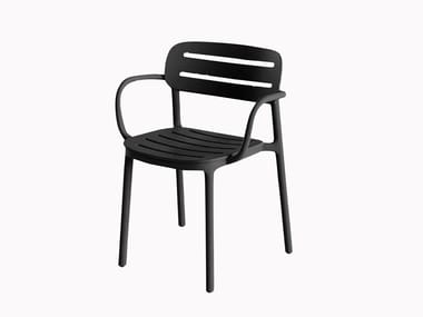 CROISETTE - Polypropylene chair with armrests by Serralunga