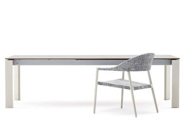 DOLMEN LOW - Extending powder coated aluminium garden table by Varaschin