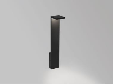 ELBO P - LED metal bollard light by Delta Light