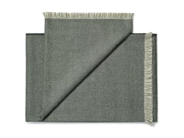 HEDDLES - Reversible alpaca lap robe by Karakter