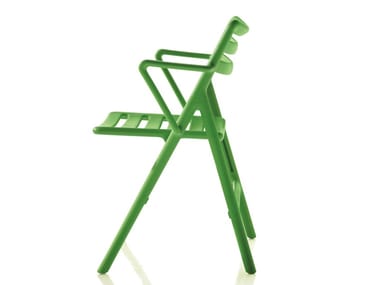 FOLDING AIR-CHAIR - Folding polypropylene chair with armrests by Magis