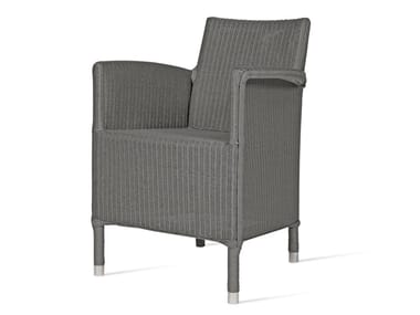 DOVILE - Lloyd loom garden chair with armrests by Vincent Sheppard