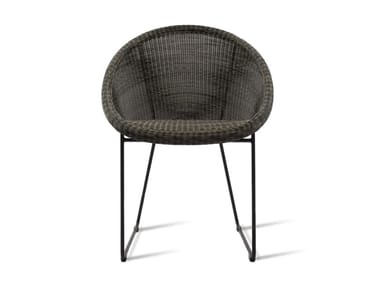 GIPSY - Sled base wicker garden chair with armrests by Vincent Sheppard