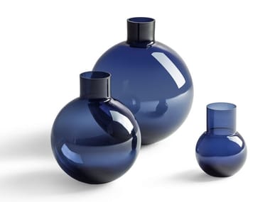 GLI OGGETTI - BLUE PALLO - Glass vase by Poltrona Frau