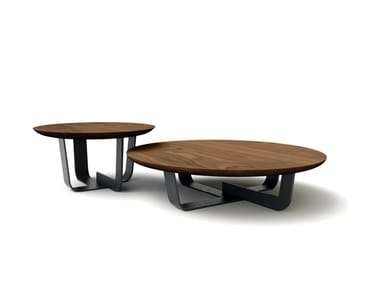 KOHI WOOD - Low round coffee table with solid wood top and iron base by Riva 1920