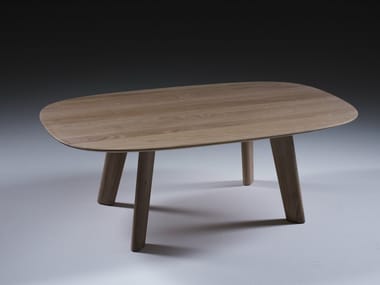 LUC - Oval wooden coffee table by Artisan