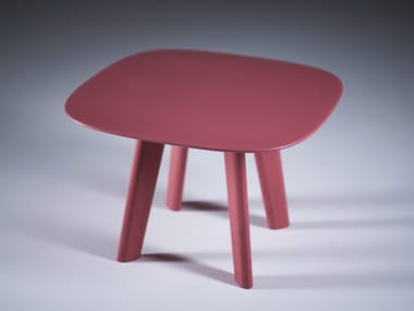 LUC - Square coffee table by Artisan