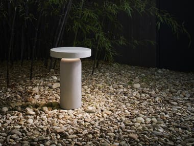 NUI - VERSION C - LED cement bollard light by Luceplan