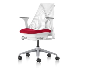 SAYL - Swivel office chair with armrests with 5-Spoke base by Herman Miller