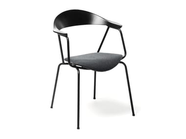 PIUN - Wooden chair with armrests with integrated cushion by Prostoria