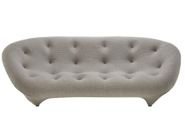 PLOUM - Tufted 3 seater fabric sofa by Ligne Roset