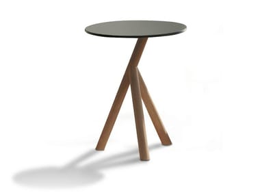 STORK - Round teak garden side table by RODA