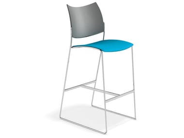 CURVY BARSTOOL - Sled base chair by Casala