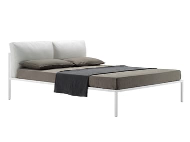 NYX 1707 - Double bed with upholstered headboard by Zanotta