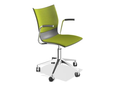 ONYX IV - Chair with 5-spoke base with armrests by Casala