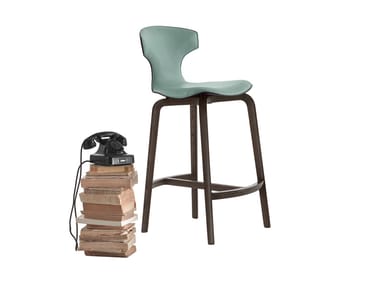 MONTERA - High leather stool with footrest by Poltrona Frau