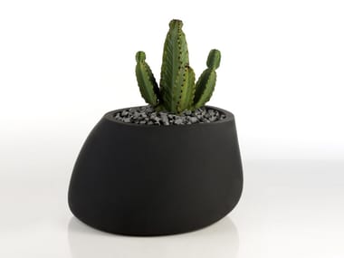 STONES 40 - Polyethylene garden vase with Light by Vondom