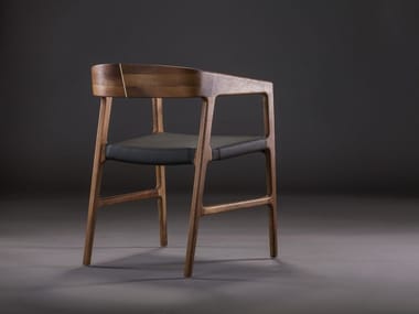 TESA - Upholstered chair with armrests by Artisan