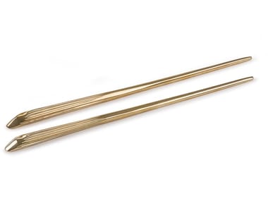 QUASAR - Set of 2 brass chopstick (Request Info)