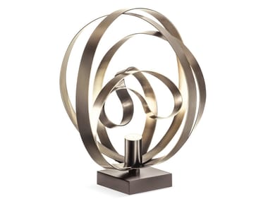 RODIN - Iron table lamp by Cantori