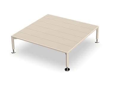 HAMPTONS - Square aluminium garden side table by Vondom