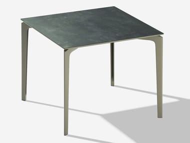 ALLSIZE - Square porcelain stoneware garden table by FAST
