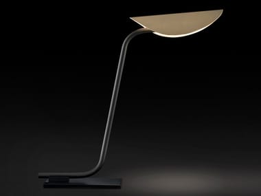 PLUME - 221 - LED metal table lamp by Oluce