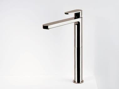 TIP - 1 hole washbasin mixer by Ritmonio