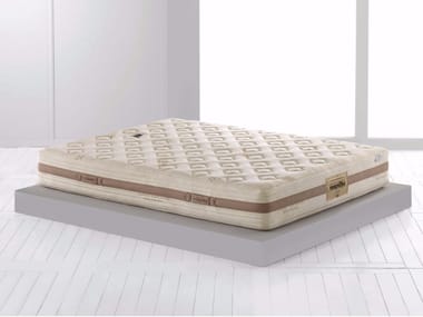 TOSCANA COTTON CARESSE DUAL 10 - Washable breathable mattress with removable cover by Magniflex