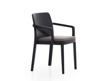 URBAN 12 - Stackable ash chair with armrests by Very Wood