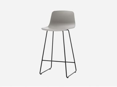 VARYA - Sled base polypropylene stool with footrest by Inclass