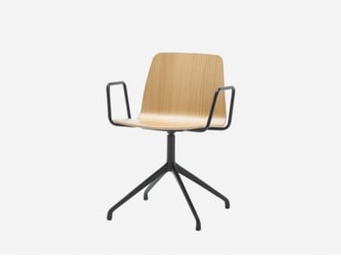 VARYA WOOD - Swivel trestle-based oak office chair with armrests by Inclass